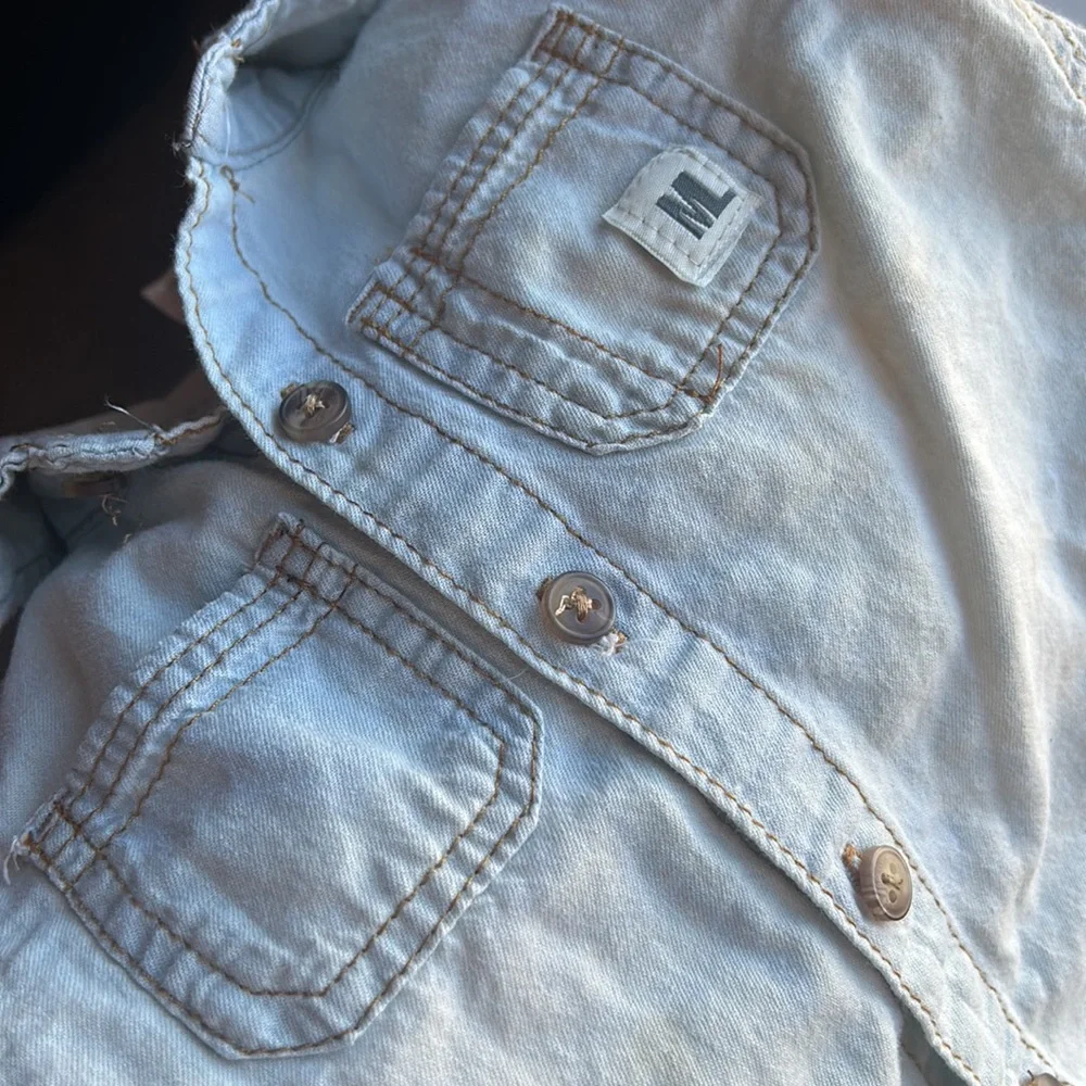 18month button down 💙 - Picture 4 of 4